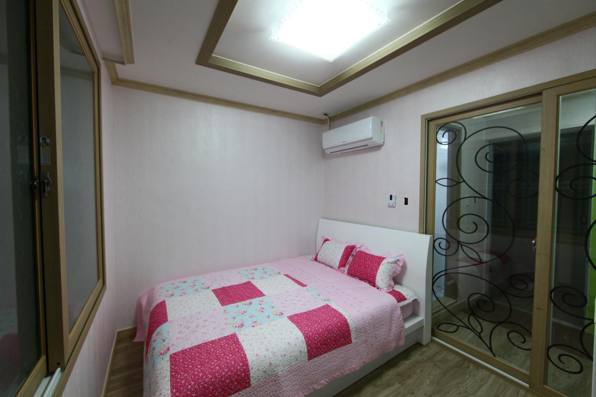 Boryeong Daecheon High Pension Room photo